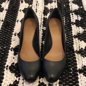 Clark’s Soft Cushion Black Leather Heels Size 9